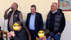 &Sigma;&tau;&alpha; &chi;&omega;&rho;&iota;ά &tau;&omicron;&upsilon; &Delta;ή&mu;&omicron;&upsilon; &tau;&eta;&sigmaf; &Nu;ά&omicron;&upsilon;&sigma;&alpha;&sigmaf; &tau;&eta; &delta;&epsilon;ύ&tau;&epsilon;&rho;&eta; &eta;&mu;έ&rho;&alpha; &tau;&omicron;&upsilon; &Pi;ά&sigma;&chi;&alpha; &omicron; &Lambda;ά&zeta;&alpha;&rho;&omicron;&sigmaf; &Tau;&sigma;&alpha;&beta;&delta;&alpha;&rho;ί&delta;&eta;&sigmaf;
