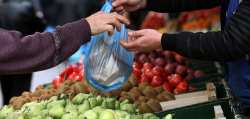 &Omicron;&mu;&omicron;&sigma;&pi;&omicron;&nu;&delta;ί&alpha; &Epsilon;&pi;&alpha;&gamma;&gamma;&epsilon;&lambda;&mu;&alpha;&tau;&iota;ώ&nu; &Epsilon;&mu;&pi;ό&rho;&omega;&nu; &Theta;&epsilon;&sigma;&sigma;&alpha;&lambda;&omicron;&nu;ί&kappa;&eta;&sigmaf;: &laquo;&Eta; &alpha;&pi;&epsilon;&rho;&gamma;ί&alpha; &delta;&iota;&alpha;&rho;&kappa;&epsilon;ί&alpha;&sigmaf; &tau;&omega;&nu; &gamma;&epsilon;&omega;&tau;&epsilon;&chi;&nu;&iota;&kappa;ώ&nu; &mu;&pi;&omicron;&rho;&epsilon;ί &nu;&alpha; &pi;&rho;&omicron;&kappa;&alpha;&lambda;έ&sigma;&epsilon;&iota; &epsilon;&lambda;&lambda;&epsilon;ί&psi;&epsilon;&iota;&sigmaf; &tau;&rho;&omicron;&phi;ί&mu;&omega;&nu; &sigma;&tau;&eta;&nu; &alpha;&gamma;&omicron;&rho;ά &kappa;&alpha;&iota; &alpha;ύ&xi;&eta;&sigma;&eta; &tau;&iota;&mu;ώ&nu;&raquo;