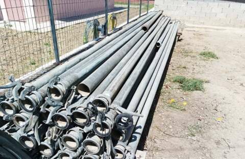 &Pi;&omega;&lambda;&omicron;ύ&nu;&tau;&alpha;&iota; &sigma;&omega;&lambda;ή&nu;&epsilon;&sigmaf; &pi;&omicron;&tau;ί&sigma;&mu;&alpha;&tau;&omicron;&sigmaf; &sigma;&epsilon; &kappa;&alpha;&lambda;ή &tau;&iota;&mu;ή