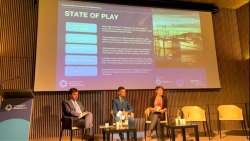 &Eta; &Pi;&epsilon;&rho;&iota;&phi;έ&rho;&epsilon;&iota;&alpha; &Kappa;&rho;ή&tau;&eta;&sigmaf; &sigma;&epsilon; &Sigma;&upsilon;&nu;έ&delta;&rho;&iota;&omicron; &gamma;&iota;&alpha; &tau;&eta; &Gamma;&alpha;&lambda;ά&zeta;&iota;&alpha; &Kappa;&upsilon;&kappa;&lambda;&iota;&kappa;ή &Omicron;&iota;&kappa;&omicron;&nu;&omicron;&mu;ί&alpha; &sigma;&tau;&eta; &Mu;&epsilon;&sigma;ό&gamma;&epsilon;&iota;&omicron;