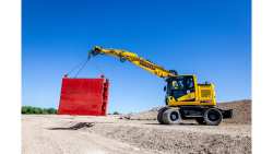 &Eta; Komatsu Europe &alpha;&nu;&alpha;&kappa;&omicron;&iota;&nu;ώ&nu;&epsilon;&iota; &tau;&omicron;&upsilon;&sigmaf; &nu;έ&omicron;&upsilon;&sigmaf; &epsilon;&lambda;&alpha;&sigma;&tau;&iota;&kappa;&omicron;&phi;ό&rho;&omicron;&upsilon;&sigmaf; &epsilon;&kappa;&sigma;&kappa;&alpha;&phi;&epsilon;ί&sigmaf; PW148-11 &kappa;&alpha;&iota; PW190-11