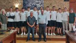 &Tau;&omicron;&upsilon;&sigmaf; &laquo;&Chi;ά&lambda;&kappa;&iota;&nu;&omicron;&upsilon;&sigmaf;&raquo; &mu;&alpha;&theta;&eta;&tau;έ&sigmaf; - &alpha;&theta;&lambda;&eta;&tau;έ&sigmaf; &Chi;ά&nu;&tau;&mu;&pi;&omicron;&lambda; &tau;&omicron;&upsilon; 1&omicron;&upsilon; &Epsilon;&Pi;&Alpha;&Lambda; &Beta;έ&rho;&omicron;&iota;&alpha;&sigmaf; &upsilon;&pi;&omicron;&delta;έ&chi;&theta;&eta;&kappa;&epsilon; &omicron; &Delta;ή&mu;&alpha;&rho;&chi;&omicron;&sigmaf; &Beta;έ&rho;&omicron;&iota;&alpha;&sigmaf;