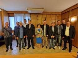 &Chi;&rho;. &Kappa;&alpha;&lambda;&omicron;&gamma;ή&rho;&omicron;&upsilon;: &Epsilon;&rho;&gamma;&alpha;&zeta;ό&mu;&alpha;&sigma;&tau;&epsilon; &sigma;&upsilon;&sigma;&tau;&eta;&mu;&alpha;&tau;&iota;&kappa;ά &gamma;&iota;&alpha; &tau;&eta; &sigma;&tau;ή&rho;&iota;&xi;&eta; &tau;&eta;&sigmaf; &chi;&omicron;&iota;&rho;&omicron;&tau;&rho;&omicron;&phi;ί&alpha;&sigmaf;