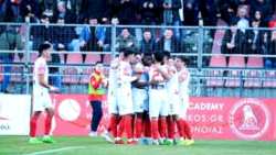 &Sigma;&tau;&alpha; &pi;&rho;&omicron;&eta;&mu;&iota;&tau;&epsilon;&lambda;&iota;&kappa;ά &tau;&omicron;&upsilon; &Kappa;&upsilon;&pi;έ&lambda;&lambda;&omicron;&upsilon; &Epsilon;&lambda;&lambda;ά&delta;&alpha;&sigmaf;, &omicron; &Pi;&alpha;&nu;&sigma;&epsilon;&rho;&rho;&alpha;ϊ&kappa;ό&sigmaf;