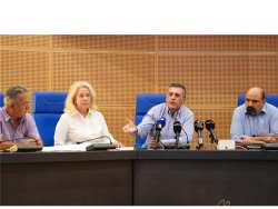 &Eta; &Pi;&epsilon;&rho;&iota;&phi;έ&rho;&epsilon;&iota;&alpha; &Theta;&epsilon;&sigma;&sigma;&alpha;&lambda;ί&alpha;&sigmaf; &alpha;&nu;&alpha;&lambda;&alpha;&mu;&beta;ά&nu;&epsilon;&iota; &pi;&rho;&omega;&tau;&omicron;&beta;&omicron;&upsilon;&lambda;ί&epsilon;&sigmaf; &gamma;&iota;&alpha; &tau;&omicron; &phi;&alpha;&iota;&nu;ό&mu;&epsilon;&nu;&omicron; &tau;&omega;&nu; &nu;&epsilon;&kappa;&rho;ώ&nu; &psi;&alpha;&rho;&iota;ώ&nu; &sigma;&tau;&omicron;&nu; &Pi;&alpha;&gamma;&alpha;&sigma;&eta;&tau;&iota;&kappa;ό