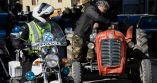 &Beta;&epsilon;&beta;&alpha;&iota;ώ&sigma;&epsilon;&iota;&sigmaf; &mu;&epsilon;&tau;&alpha;&kappa;ί&nu;&eta;&sigma;&eta;&sigmaf;: &Omicron;&iota; &alpha;&lambda;&lambda;&alpha;&gamma;έ&sigmaf; &gamma;&iota;&alpha; &mu;&iota;&sigma;&theta;&omega;&tau;&omicron;ύ&sigmaf; &kappa;&alpha;&iota; &epsilon;&pi;&alpha;&gamma;&gamma;&epsilon;&lambda;&mu;&alpha;&tau;ί&epsilon;&sigmaf;