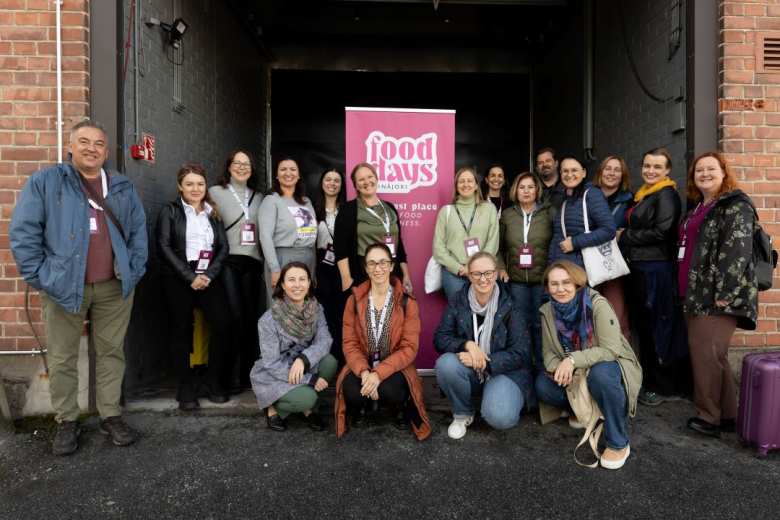 &Eta; &Pi;&epsilon;&rho;&iota;&phi;έ&rho;&epsilon;&iota;&alpha; &kappa;&alpha;&iota; &tau;&omicron; &Pi;&epsilon;&rho;&iota;&phi;&epsilon;&rho;&epsilon;&iota;&alpha;&kappa;ό &Tau;&alpha;&mu;&epsilon;ί&omicron; &Alpha;&nu;ά&pi;&tau;&upsilon;&xi;&eta;&sigmaf; &Pi;&Kappa;&Mu; &sigma;&tau;&iota;&sigmaf; &delta;&rho;ά&sigma;&epsilon;&iota;&sigmaf; &tau;&omicron;&upsilon; &epsilon;&upsilon;&rho;&omega;&pi;&alpha;ϊ&kappa;&omicron;ύ έ&rho;&gamma;&omicron;&upsilon; FISSH &gamma;&iota;&alpha; &tau;&eta; &beta;&iota;&omega;&sigma;&iota;&mu;ό&tau;&eta;&tau;&alpha; &tau;&omega;&nu; &Mu;&mu;&Epsilon; &tau;&eta;&sigmaf; &beta;&iota;&omicron;&mu;&eta;&chi;&alpha;&nu;ί&alpha;&sigmaf; &tau;&rho;&omicron;&phi;ί&mu;&omega;&nu;