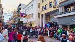 &Gamma;&Iota;&Omicron;&Rho;&Tau;&Eta; &Alpha;&Pi;&Omicron;&Kappa;&Rho;&Iota;&Alpha;&Sigma; &Beta;&Epsilon;&Rho;&Omicron;&Iota;&Alpha;: &Pi;&omicron;&iota;&alpha; &eta; &kappa;&alpha;&tau;&alpha;&lambda;&eta;&kappa;&tau;&iota;&kappa;ή &eta;&mu;&epsilon;&rho;&omicron;&mu;&eta;&nu;ί&alpha; &delta;&eta;&lambda;ώ&sigma;&epsilon;&omega;&nu; &sigma;&upsilon;&mu;&mu;&epsilon;&tau;&omicron;&chi;ή&sigmaf; &sigma;&tau;&iota;&sigmaf; &epsilon;&kappa;&delta;&eta;&lambda;ώ&sigma;&epsilon;&iota;&sigmaf; &kappa;&alpha;&iota; &tau;&eta;&nu; &Alpha;&pi;&omicron;&kappa;&rho;&iota;ά&tau;&iota;&kappa;&eta; &pi;&alpha;&rho;έ&lambda;&alpha;&sigma;&eta;