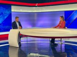 &Lambda;. &Alpha;&upsilon;&gamma;&epsilon;&nu;ά&kappa;&eta;&sigmaf;: &Mu;&epsilon;&gamma;ά&lambda;&omicron; &sigma;&tau;&omicron;ί&chi;&eta;&mu;&alpha; &eta; &sigma;&omega;&sigma;&tau;ή &kappa;&alpha;&iota; &delta;ί&kappa;&alpha;&iota;&alpha; &lambda;&epsilon;&iota;&tau;&omicron;&upsilon;&rho;&gamma;ί&alpha; &tau;&omicron;&upsilon; &Omicron;&Pi;&Epsilon;&Kappa;&Epsilon;&Pi;&Epsilon; - &Omicron;&iota; &psi;&epsilon;&upsilon;&delta;&epsilon;ί&sigmaf; &delta;&eta;&lambda;ώ&sigma;&epsilon;&iota;&sigmaf; &pi;&alpha;&rho;&alpha;&gamma;&omega;&gamma;ώ&nu; &kappa;&alpha;&theta;&upsilon;&sigma;&tau;&epsilon;&rho;&omicron;ύ&nu; &tau;&eta; &delta;&iota;&alpha;&delta;&iota;&kappa;&alpha;&sigma;ί&alpha; &alpha;&pi;&omicron;&zeta;&eta;&mu;&iota;ώ&sigma;&epsilon;&omega;&nu;