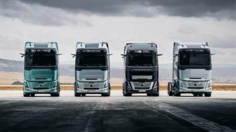 Volvo Trucks Driving Impression &gamma;&iota;&alpha; &pi;&rho;ώ&tau;&eta; &phi;&omicron;&rho;ά &sigma;&tau;&eta;&nu; &Epsilon;&lambda;&lambda;ά&delta;&alpha;