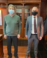 &Pi;&alpha;ί&rho;&nu;&epsilon;&iota; &laquo;&sigma;ά&rho;&kappa;&alpha; &kappa;&alpha;&iota; &omicron;&sigma;&tau;ά&raquo; &tau;&omicron; έ&rho;&gamma;&omicron; &tau;&eta;&sigmaf; &kappa;&alpha;&tau;&alpha;&sigma;&kappa;&epsilon;&upsilon;ή&sigmaf; &tau;&omicron;&upsilon; &nu;έ&omicron;&upsilon; &Alpha;&sigma;&tau;&upsilon;&nu;&omicron;&mu;&iota;&kappa;&omicron;ύ &Mu;&epsilon;&gamma;ά&rho;&omicron;&upsilon; &Eta;&mu;&alpha;&theta;ί&alpha;&sigmaf;