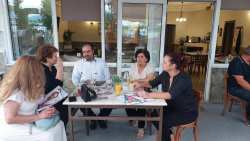 &Alpha;&nu;&omicron;&iota;&chi;&tau;ό&sigmaf; &delta;&iota;ά&lambda;&omicron;&gamma;&omicron;&sigmaf; &kappa;&alpha;&iota; &theta;&epsilon;&tau;&iota;&kappa;έ&sigmaf; &epsilon;&xi;&alpha;&gamma;&gamma;&epsilon;&lambda;ί&epsilon;&sigmaf; &sigma;&tau;&iota;&sigmaf; &pi;&epsilon;&rho;&iota;&omicron;&delta;&epsilon;ί&epsilon;&sigmaf; &tau;&omicron;&upsilon; &upsilon;&pi;. &Delta;&eta;&mu;ά&rho;&chi;&omicron;&upsilon; &kappa;&alpha;&iota; &Epsilon;&pi;&iota;&kappa;. &tau;&eta;&sigmaf;  &pi;&alpha;&rho;ά&tau;&alpha;&xi;&eta;&sigmaf; &laquo;&Delta;&rho;ά&sigma;&eta; &mu;&epsilon; &Gamma;&nu;ώ&sigma;&eta;&raquo;, &Kappa;ώ&sigma;&tau;&alpha; &Beta;&omicron;&rho;&gamma;&iota;&alpha;&zeta;ί&delta;&eta;