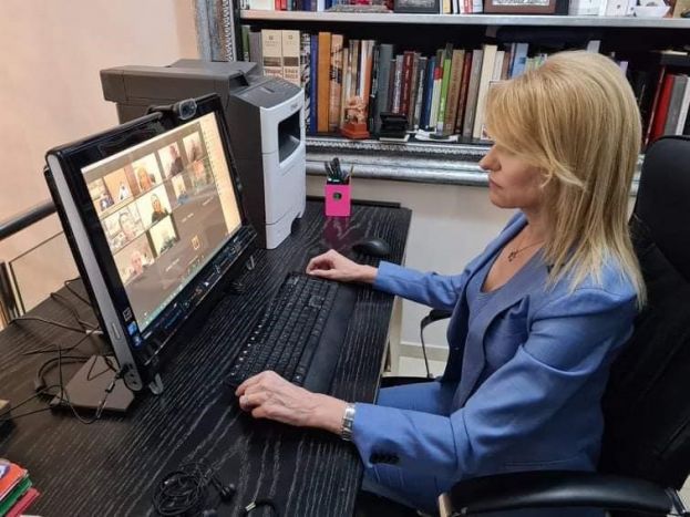 &Eta; &Theta;. &Tau;&zeta;ά&kappa;&rho;&eta; &sigma;&tau;&eta;&nu; &tau;&eta;&lambda;&epsilon;&delta;&iota;ά&sigma;&kappa;&epsilon;&psi;&eta; &tau;&omicron;&upsilon; &Delta;ή&mu;&omicron;&upsilon; &Pi;έ&lambda;&lambda;&alpha;&sigmaf; &gamma;&iota;&alpha; &tau;&omicron;&upsilon;&sigmaf; &pi;&alpha;&gamma;&epsilon;&tau;&omicron;ύ&sigmaf;