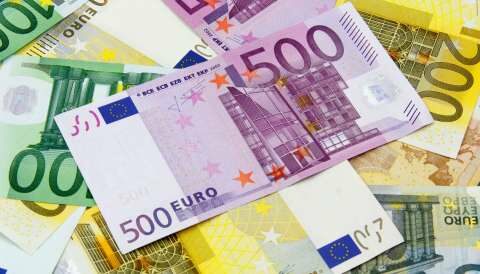 &Tau;&alpha;&mu;&epsilon;ί&omicron; &Alpha;&nu;ά&kappa;&alpha;&mu;&psi;&eta;&sigmaf;: Ά&nu;&alpha;&psi;&epsilon; &tau;&omicron; "&Pi;&rho;ά&sigma;&iota;&nu;&omicron; &Phi;&omega;&sigmaf;" &alpha;&pi;ό &tau;&eta;&nu; &Epsilon;&Epsilon; &gamma;&iota;&alpha; &tau;&eta;&nu; &epsilon;&kappa;&tau;&alpha;&mu;ί&epsilon;&upsilon;&sigma;&eta; 3,56 &delta;&iota;&sigma;. &epsilon;&upsilon;&rho;ώ &pi;&rho;&omicron;&sigmaf; &tau;&eta;&nu; &Epsilon;&lambda;&lambda;ά&delta;&alpha;