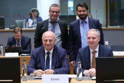 &Omicron; &Upsilon;&pi;&Alpha;&Alpha;&Tau;, &Kappa;ώ&sigma;&tau;&alpha;&sigmaf; &Tau;&sigma;&iota;ά&rho;&alpha;&sigmaf; &sigma;&tau;&omicron; &Sigma;&upsilon;&mu;&beta;&omicron;ύ&lambda;&iota;&omicron; &Upsilon;&pi;&omicron;&upsilon;&rho;&gamma;ώ&nu; &Gamma;&epsilon;&omega;&rho;&gamma;ί&alpha;&sigmaf; &kappa;&alpha;&iota; &Alpha;&lambda;&iota;&epsilon;ί&alpha;&sigmaf;