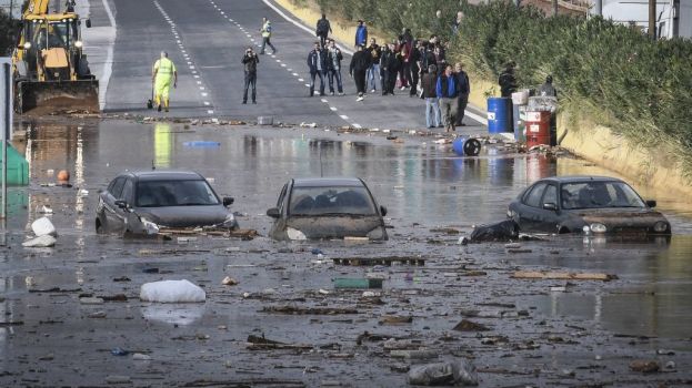 &Eta; &Pi;&Kappa;&Mu; &epsilon;&xi;&omicron;&pi;&lambda;ί&zeta;&epsilon;&iota; &tau;&omicron;&upsilon;&sigmaf; &phi;&omicron;&rho;&epsilon;ί&sigmaf; &pi;&omicron;&lambda;&iota;&tau;&iota;&kappa;ή&sigmaf; &pi;&rho;&omicron;&sigma;&tau;&alpha;&sigma;ί&alpha;&sigmaf; &gamma;&iota;&alpha; &tau;&eta;&nu; &pi;&rho;ό&lambda;&eta;&psi;&eta; &kappa;&alpha;&iota; &alpha;&nu;&tau;&iota;&mu;&epsilon;&tau;ώ&pi;&iota;&sigma;&eta; &tau;&omega;&nu; &phi;&upsilon;&sigma;&iota;&kappa;ώ&nu; &kappa;&alpha;&tau;&alpha;&sigma;&tau;&rho;&omicron;&phi;ώ&nu;