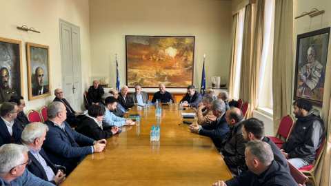 &Tau;&sigma;&iota;ά&rho;&alpha;&sigmaf; &alpha;&pi;ό &Lambda;έ&sigma;&beta;&omicron;: &Eta; &kappa;&upsilon;&beta;έ&rho;&nu;&eta;&sigma;&eta; &lambda;&alpha;&mu;&beta;ά&nu;&epsilon;&iota; &kappa;ά&theta;&epsilon; &mu;έ&tau;&rho;&omicron; &pi;&omicron;&upsilon; &alpha;&pi;&alpha;&iota;&tau;&epsilon;ί&tau;&alpha;&iota; &gamma;&iota;&alpha; &tau;&eta; &sigma;&tau;ή&rho;&iota;&xi;&eta; &kappa;&tau;&eta;&nu;&omicron;&tau;&rho;ό&phi;&omega;&nu; &kappa;&alpha;&iota; &tau;&upsilon;&rho;&omicron;&kappa;ό&mu;&omega;&nu;