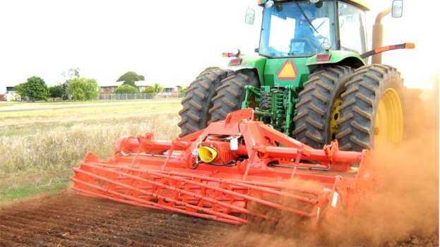 &Sigma;&omicron;&beta;&alpha;&rho;ό &alpha;&tau;ύ&chi;&eta;&mu;&alpha; &gamma;&iota;&alpha; 62&chi;&rho;&omicron;&nu;&omicron; &alpha;&gamma;&rho;ό&tau;&eta; &pi;&omicron;&upsilon; &pi;&rho;&alpha;&gamma;&mu;&alpha;&tau;&omicron;&pi;&omicron;&iota;&omicron;ύ&sigma;&epsilon; &alpha;&gamma;&rho;&omicron;&tau;&iota;&kappa;έ&sigmaf; &epsilon;&rho;&gamma;&alpha;&sigma;ί&epsilon;&sigmaf; &mu;&epsilon; &phi;&rho;έ&zeta;&alpha;