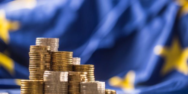 &Pi;&rho;&omicron;&chi;&rho;&eta;&mu;&alpha;&tau;&omicron;&delta;ό&tau;&eta;&sigma;&eta;, ύ&psi;&omicron;&upsilon;&sigmaf; 4 &delta;&iota;&sigma;. &epsilon;&upsilon;&rho;ώ &pi;&rho;&omicron;&sigmaf; &tau;&eta;&nu; &Epsilon;&lambda;&lambda;ά&delta;&alpha; &alpha;&pi;ό &tau;&eta;&nu; &Epsilon;&upsilon;&rho;&omega;&pi;&alpha;ϊ&kappa;ή &Epsilon;&pi;&iota;&tau;&rho;&omicron;&pi;ή