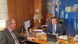 &Sigma;&upsilon;&nu;ά&nu;&tau;&eta;&sigma;&eta; &Kappa;&alpha;&rho;&alpha;&sigma;&mu;ά&nu;&eta; &mu;&epsilon; &Alpha;&rho;&alpha;&beta;&beta;ώ&sigma;&eta; &gamma;&iota;&alpha; &delta;&alpha;&sigma;&iota;&kappa;ά