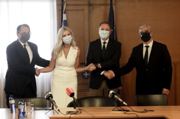 &Upsilon;&pi;&Alpha;&Alpha;&Tau;, &Sigma;&pi;ή&lambda;&iota;&omicron;&sigmaf; &Lambda;&iota;&beta;&alpha;&nu;ό&sigmaf; : &Kappa;&alpha;&lambda;&omega;&sigma;&omicron;&rho;ί&zeta;&omega; έ&nu;&alpha;&nu; έ&mu;&pi;&epsilon;&iota;&rho;&omicron;, &omicron;&rho;&alpha;&mu;&alpha;&tau;&iota;&kappa;ό &pi;&omicron;&lambda;&iota;&tau;&iota;&kappa;ό - &alpha;&pi;&omicron;&chi;&alpha;&iota;&rho;&epsilon;&tau;ώ &mu;ί&alpha; &pi;&omicron;&lambda;ύ&tau;&iota;&mu;&eta; &sigma;&upsilon;&nu;&epsilon;&rho;&gamma;ά&tau;&eta;