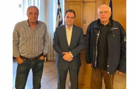 &Sigma;&upsilon;&nu;ά&nu;&tau;&eta;&sigma;&eta; &Gamma;&epsilon;&omega;&rho;&gamma;&alpha;&nu;&tau;ά &mu;&epsilon; &Epsilon;&Theta;&Epsilon;&Alpha;&Sigma; &kappa;&alpha;&iota; &Sigma;&Epsilon;&Kappa;