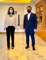 &Omicron; &Tau;. &Mu;&pi;&alpha;&rho;&tau;&zeta;ώ&kappa;&alpha;&sigmaf; &mu;&epsilon; &tau;&eta;&nu; &eta;&gamma;&epsilon;&sigma;ί&alpha; &tau;&omicron;&upsilon; &Upsilon;&pi;&omicron;&upsilon;&rho;&gamma;&epsilon;ί&omicron;&upsilon; &Pi;&alpha;&iota;&delta;&epsilon;ί&alpha;&sigmaf;: &epsilon;&phi;΄ό&lambda;&eta;&sigmaf; &tau;&eta;&sigmaf; ύ&lambda;&eta;&sigmaf; &gamma;&iota;&alpha; &tau;&alpha; &zeta;&eta;&tau;ή&mu;&alpha;&tau;&alpha; &tau;&eta;&sigmaf; &epsilon;&kappa;&pi;&alpha;ί&delta;&epsilon;&upsilon;&sigma;&eta;&sigmaf;