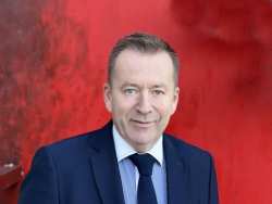 &Kappa;ό&kappa;&kappa;&alpha;&lambda;&eta;&sigmaf; &sigma;&epsilon; &Gamma;&epsilon;&omega;&rho;&gamma;&alpha;&nu;&tau;ά: &Alpha;&upsilon;&xi;ή&sigma;&tau;&epsilon; &tau;&iota;&sigmaf; &alpha;&pi;&omicron;&zeta;&eta;&mu;&iota;ώ&sigma;&epsilon;&iota;&sigmaf; de minimis &sigma;&tau;&omicron;&nu; &pi;&rho;&omega;&tau;&omicron;&gamma;&epsilon;&nu;ή &tau;&omicron;&mu;έ&alpha; &ndash; &Mu;&pi;&omicron;&rho;&epsilon;ί&tau;&epsilon;, &delta;&epsilon;&nu; &tau;&omicron; &kappa;ά&nu;&epsilon;&tau;&epsilon;