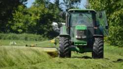 &Sigma;&tau;&omicron; &Sigma;&upsilon;&mu;&beta;&omicron;ύ&lambda;&iota;&omicron; &Upsilon;&pi;&omicron;&upsilon;&rho;&gamma;ώ&nu; &Gamma;&epsilon;&omega;&rho;&gamma;ί&alpha;&sigmaf; &kappa;&alpha;&iota; &sigma;&tau;&omicron; EUMED-9 &omicron; &Upsilon;&pi;&Alpha;&Alpha;&Tau; &Lambda;&epsilon;&upsilon;&tau;έ&rho;&eta;&sigmaf; &Alpha;&upsilon;&gamma;&epsilon;&nu;ά&kappa;&eta;&sigmaf;