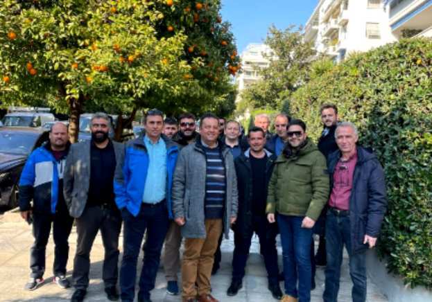 &Eta; &sigma;ύ&sigma;&kappa;&epsilon;&psi;&eta; &sigma;&tau;&omicron; &Mu;&alpha;&xi;ί&mu;&omicron;&upsilon; έ&beta;&gamma;&alpha;&lambda;&epsilon; &epsilon;&nu;ί&sigma;&chi;&upsilon;&sigma;&eta; &sigma;&tau;&alpha; &kappa;&epsilon;&rho;ά&sigma;&iota;&alpha;, &pi;&rho;ό&sigma;&theta;&epsilon;&tau;&epsilon;&sigmaf; &pi;&omicron;&iota;&kappa;&iota;&lambda;ί&epsilon;&sigmaf; &sigma;&epsilon; &rho;&omicron;&delta;ά&kappa;&iota;&nu;&alpha; &kappa;&alpha;&iota; ό&lambda;&epsilon;&sigmaf; &gamma;&iota;&alpha; &tau;&alpha; &mu;ή&lambda;&alpha;