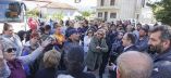 300 &pi;&epsilon;&rho;ί&pi;&omicron;&upsilon; &pi;&rho;ό&sigma;&phi;&upsilon;&gamma;&epsilon;&sigmaf; έ&phi;&tau;&alpha;&sigma;&alpha;&nu; &sigma;&tau;&iota;&sigmaf; &Mu;&omicron;&upsilon;&rho;&iota;έ&sigmaf; - &Eta; &alpha;&nu;&tau;ί&delta;&rho;&alpha;&sigma;&eta; &tau;&omega;&nu; &kappa;&alpha;&tau;&omicron;ί&kappa;&omega;&nu; &amp; &psi;ή&phi;&iota;&sigma;&mu;&alpha; &delta;&iota;&alpha;&mu;&alpha;&rho;&tau;&upsilon;&rho;ί&alpha;&sigmaf; &alpha;&pi;ό &tau;&omicron; &Delta;ή&mu;&omicron; &Kappa;&iota;&lambda;&kappa;ί&sigmaf;