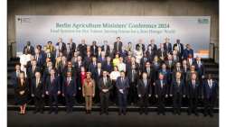 &Pi;&alpha;&gamma;&kappa;ό&sigma;&mu;&iota;&omicron; Forum &sigma;&tau;&omicron; &Beta;&epsilon;&rho;&omicron;&lambda;ί&nu;&omicron;: &Kappa;&omicron;&iota;&nu;ό &alpha;&nu;&alpha;&kappa;&omicron;&iota;&nu;&omega;&theta;έ&nu; &delta;&iota;ά&sigma;&kappa;&epsilon;&psi;&eta;&sigmaf; 60 &upsilon;&pi;&omicron;&upsilon;&rho;&gamma;ώ&nu; &Gamma;&epsilon;&omega;&rho;&gamma;ί&alpha;&sigmaf;