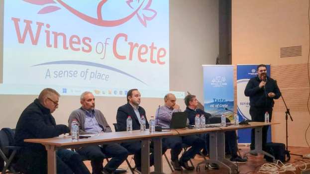 &Sigma;&tau;&rho;&alpha;&tau;&eta;&gamma;&iota;&kappa;ή &pi;&rho;&omicron;&tau;&epsilon;&rho;&alpha;&iota;ό&tau;&eta;&tau;&alpha; &tau;&eta;&sigmaf; &Pi;&epsilon;&rho;&iota;&phi;έ&rho;&epsilon;&iota;&alpha;&sigmaf; &Kappa;&rho;ή&tau;&eta;&sigmaf; &eta; &sigma;&tau;ή&rho;&iota;&xi;&eta; &kappa;&alpha;&iota; &eta; &theta;&omega;&rho;ά&kappa;&iota;&sigma;&eta; &tau;&omicron;&upsilon; &alpha;&mu;&pi;&epsilon;&lambda;&omicron;&omicron;&iota;&nu;&iota;&kappa;&omicron;ύ &tau;&omicron;&mu;έ&alpha;