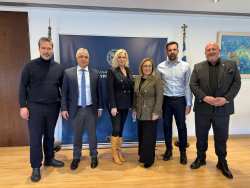 &Tau;&sigma;&alpha;&beta;&delta;&alpha;&rho;ί&delta;&eta;&sigmaf;: &Sigma;&upsilon;&nu;&tau;&omicron;&nu;&iota;&sigma;&mu;έ&nu;&epsilon;&sigmaf; &epsilon;&nu;έ&rho;&gamma;&epsilon;&iota;&epsilon;&sigmaf; &gamma;&iota;&alpha; &tau;&eta;&nu; &alpha;&nu;&alpha;&beta;ά&theta;&mu;&iota;&sigma;&eta; &tau;&omicron;&upsilon; &Epsilon;&theta;&nu;&iota;&kappa;&omicron;ύ &Chi;&iota;&omicron;&nu;&omicron;&delta;&rho;&omicron;&mu;&iota;&kappa;&omicron;ύ &Kappa;έ&nu;&tau;&rho;&omicron;&upsilon; &Sigma;&epsilon;&lambda;ί&omicron;&upsilon;