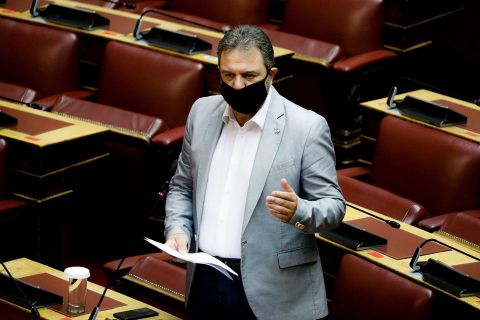 &Pi;&rho;&omicron;&kappa;&lambda;&eta;&tau;&iota;&kappa;ή &alpha;&nu;ά&theta;&epsilon;&sigma;&eta; 1 &epsilon;&kappa;&alpha;&tau;&omicron;&mu;&mu;&upsilon;&rho;ί&omicron;&upsilon; &epsilon;&upsilon;&rho;ώ &sigma;&tau;&eta;&nu; &Pi;&alpha;&gamma;&kappa;ό&sigma;&mu;&iota;&alpha; &Tau;&rho;ά&pi;&epsilon;&zeta;&alpha; &alpha;&pi;ό &tau;&omicron; &Upsilon;&Pi;&Alpha;&Alpha;&Tau;