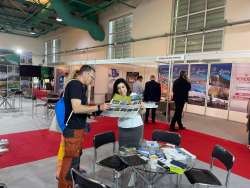 &Eta; &Pi;&epsilon;&rho;&iota;&phi;έ&rho;&epsilon;&iota;&alpha; K&epsilon;&nu;&tau;&rho;&iota;&kappa;ή&sigmaf; &Mu;&alpha;&kappa;&epsilon;&delta;&omicron;&nu;ί&alpha;&sigmaf; &sigma;&tau;&eta; &delta;&iota;&epsilon;&theta;&nu;ή έ&kappa;&theta;&epsilon;&sigma;&eta; &tau;&omicron;&upsilon;&rho;&iota;&sigma;&mu;&omicron;ύ &laquo;World Tourism Expo&raquo; &sigma;&tau;&eta;&nu; &Alpha;&tau;&tau;&iota;&kappa;ή