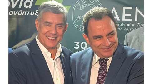 &Omicron; &Pi;&epsilon;&rho;&iota;&phi;&epsilon;&rho;&epsilon;&iota;ά&rho;&chi;&eta;&sigmaf; &Theta;&epsilon;&sigma;&sigma;&alpha;&lambda;ί&alpha;&sigmaf; &gamma;&iota;&alpha; &tau;&eta;&nu; &omicron;&iota;&kappa;&omicron;&nu;&omicron;&mu;&iota;&kappa;ή &epsilon;&nu;ί&sigma;&chi;&upsilon;&sigma;&eta; &tau;&omega;&nu; &mu;&eta;&lambda;&omicron;&pi;&alpha;&rho;&alpha;&gamma;&omega;&gamma;ώ&nu;: &laquo;&Eta; &sigma;&upsilon;&nu;&epsilon;&rho;&gamma;&alpha;&sigma;ί&alpha; &pi;ά&nu;&tau;&alpha; &phi;έ&rho;&nu;&epsilon;&iota; &alpha;&pi;&omicron;&tau;&epsilon;&lambda;έ&sigma;&mu;&alpha;&tau;&alpha;&raquo;