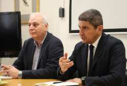 &Upsilon;&pi;&Alpha;&Alpha;&Tau; &gamma;&iota;&alpha; &alpha;&nu;&alpha;&theta;&epsilon;ώ&rho;&eta;&sigma;&eta; &kappa;&alpha;&nu;&omicron;&nu;&iota;&sigma;&mu;&omicron;ύ &Epsilon;&Lambda;&Gamma;&Alpha;: &Tau;&rho;ί&alpha; &epsilon;&pi;ί&pi;&epsilon;&delta;&alpha; &alpha;&sigma;&phi;ά&lambda;&iota;&sigma;&eta;&sigmaf;, έ&nu;&alpha; &upsilon;&pi;&omicron;&chi;&rho;&epsilon;&omega;&tau;&iota;&kappa;ό &gamma;&iota;&alpha; ό&lambda;&alpha; &tau;&alpha; &pi;&rho;&omicron;ϊό&nu;&tau;&alpha; &kappa;&alpha;&iota; &delta;ύ&omicron; &pi;&rho;&omicron;&alpha;&iota;&rho;&epsilon;&tau;&iota;&kappa;ά