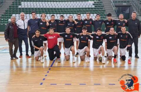 &Chi;ά&nu;&tau;&mu;&pi;&omicron;&lambda;: &Epsilon;&xi;&alpha;&iota;&rho;&epsilon;&tau;&iota;&kappa;ή&sigmaf; &pi;&omicron;&iota;ό&tau;&eta;&tau;&alpha;&sigmaf; &phi;&iota;&lambda;&iota;&kappa;ό &gamma;&iota;&alpha; &tau;&omicron;&upsilon;&sigmaf; &Pi;&alpha;ί&delta;&epsilon;&sigmaf; &tau;&omicron;&upsilon; &Zeta;&alpha;&phi;&epsilon;&iota;&rho;ά&kappa;&eta; &Nu;ά&omicron;&upsilon;&sigma;&alpha;&sigmaf; - &Eta;&tau;&tau;ή&theta;&eta;&kappa;&alpha;&nu; 23-25 &alpha;&pi;ό &tau;&eta;&nu; &ldquo;Pelister&rdquo; Bitola