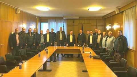 &Sigma;&upsilon;&nu;ά&nu;&tau;&eta;&sigma;&eta; &Upsilon;&pi;&Alpha;&Alpha;&Tau;, &Gamma;. &Gamma;&epsilon;&omega;&rho;&gamma;&alpha;&nu;&tau;ά &mu;&epsilon; &pi;&alpha;&rho;&alpha;&gamma;&omega;&gamma;&omicron;ύ&sigmaf; &kappa;&alpha;&iota; &sigma;&upsilon;&nu;&epsilon;&tau;&alpha;&iota;&rho;&iota;&sigma;&tau;&iota;&kappa;έ&sigmaf; &omicron;&rho;&gamma;&alpha;&nu;ώ&sigma;&epsilon;&iota;&sigmaf; &tau;&omicron;&upsilon; &Tau;&upsilon;&rho;&nu;ά&beta;&omicron;&upsilon;