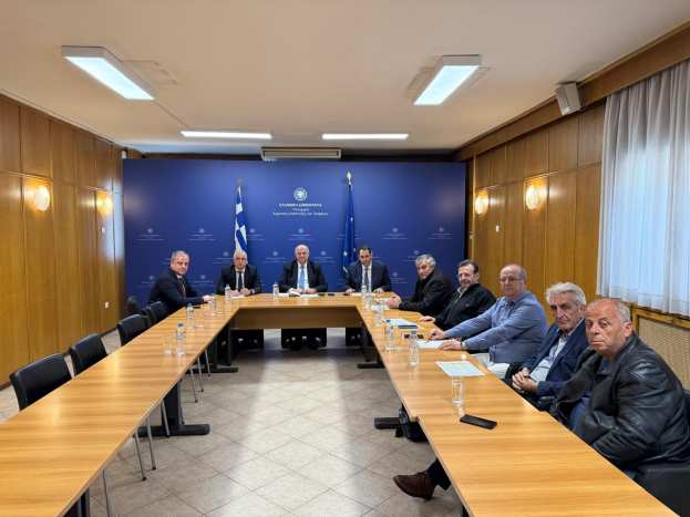 &Pi;&alpha;&gamma;&epsilon;&tau;ό&sigmaf; &Mu;&alpha;&rho;&tau;ί&omicron;&upsilon; 2025: &Eta; &sigma;&tau;ή&rho;&iota;&xi;&eta; &tau;&omega;&nu; &alpha;&gamma;&rho;&omicron;&tau;&iota;&kappa;ώ&nu; &sigma;&upsilon;&nu;&epsilon;&tau;&alpha;&iota;&rho;&iota;&sigma;&mu;ώ&nu; &kappa;&alpha;&iota; &pi;&lambda;&eta;&gamma;έ&nu;&tau;&omega;&nu; &pi;&alpha;&rho;&alpha;&gamma;&omega;&gamma;ώ&nu; &sigma;&tau;&eta; &sigma;&upsilon;&nu;ά&nu;&tau;&eta;&sigma;&eta; &Tau;&sigma;&alpha;&beta;&delta;&alpha;&rho;ί&delta;&eta; &mu;&epsilon; &Tau;&sigma;&iota;ά&rho;&alpha; &kappa;&alpha;&iota; &Pi;&epsilon;&tau;&rho;&alpha;&lambda;&iota;ά