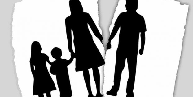 &Theta;. &Tau;&zeta;ά&kappa;&rho;&eta; : &Tau;&omicron; &nu;&omicron;&mu;&omicron;&sigma;&chi;έ&delta;&iota;&omicron; &tau;&omicron;&upsilon; &Upsilon;&pi;&omicron;&upsilon;&rho;&gamma;&epsilon;ί&omicron;&upsilon; &Delta;&iota;&kappa;&alpha;&iota;&omicron;&sigma;ύ&nu;&eta;&sigmaf; &gamma;&iota;&alpha; &laquo;&tau;&iota;&sigmaf; &sigma;&chi;έ&sigma;&epsilon;&iota;&sigmaf; &gamma;&omicron;&nu;έ&omega;&nu; &kappa;&alpha;&iota; &tau;έ&kappa;&nu;&omega;&nu;&raquo; &mu;&alpha;&sigmaf; &gamma;&upsilon;&rho;ί&zeta;&epsilon;&iota; &alpha;&iota;ώ&nu;&epsilon;&sigmaf; &pi;ί&sigma;&omega;