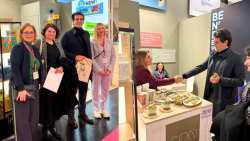 &Eta; &Pi;&epsilon;&rho;&iota;&phi;έ&rho;&epsilon;&iota;&alpha; &Kappa;&epsilon;&nu;&tau;&rho;&iota;&kappa;ή&sigmaf; &Mu;&alpha;&kappa;&epsilon;&delta;&omicron;&nu;ί&alpha;&sigmaf; &sigma;&tau;&eta; &delta;&iota;&epsilon;&theta;&nu;ή έ&kappa;&theta;&epsilon;&sigma;&eta; ISM Cologne