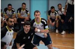 &Epsilon;&mu;&phi;&alpha;&tau;&iota;&kappa;ή &nu;ί&kappa;&eta; &epsilon;&pi;ί &tau;&eta;&sigmaf; &Chi;&Alpha;&Nu;&Theta; &kappa;&alpha;&iota; &iota;&sigma;&omicron;&pi;&alpha;&lambda;ί&alpha; &mu;&epsilon; &ldquo;&Iota;&omega;&nu;&iota;&kappa;ό&rdquo;! - &Mu;&epsilon; &theta;&epsilon;&tau;&iota;&kappa;ό &pi;&rho;ό&sigma;&eta;&mu;&omicron; &sigma;&upsilon;&nu;&epsilon;&chi;ί&zeta;&omicron;&upsilon;&nu; &omicron;&iota; Ά&nu;&delta;&rho;&epsilon;&sigmaf; &sigma;&tau;&eta;&nu; Handball Premier!