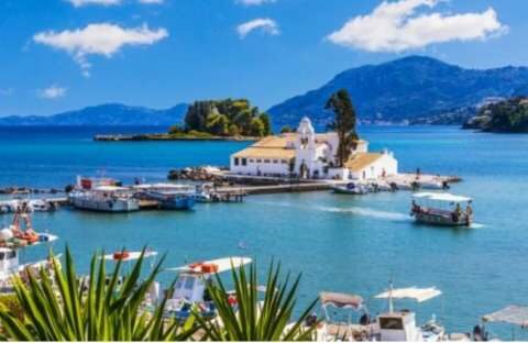 &Sigma;&tau;&alpha; 20 &kappa;&alpha;&lambda;ύ&tau;&epsilon;&rho;&alpha; &tau;&eta;&sigmaf; &Epsilon;&upsilon;&rho;ώ&pi;&eta;&sigmaf; , &tau;&rho;ί&alpha; &nu;&eta;&sigma;&iota;ά &tau;&omega;&nu; &Kappa;&upsilon;&kappa;&lambda;ά&delta;&omega;&nu;