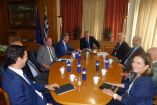 &Sigma;&upsilon;&nu;ά&nu;&tau;&eta;&sigma;&eta; &Upsilon;&pi;&Alpha;&Alpha;&Tau;, &Mu;. &Beta;&omicron;&rho;ί&delta;&eta; &mu;&epsilon; &epsilon;&kappa;&pi;&rho;&omicron;&sigma;ώ&pi;&omicron;&upsilon;&sigmaf; &tau;&omicron;&upsilon; &Sigma;.&Epsilon;.&Beta;.&Tau;.