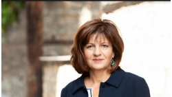 &Phi;&rho;ό&sigma;&omega; &Kappa;&alpha;&rho;&alpha;&sigma;&alpha;&rho;&lambda;ί&delta;&omicron;&upsilon;: H &kappa;&upsilon;&beta;έ&rho;&nu;&eta;&sigma;&eta; έ&kappa;&alpha;&nu;&epsilon; &tau;&alpha; &pi;ά&nu;&tau;&alpha; &gamma;&iota;&alpha; &nu;&alpha; &epsilon;&upsilon;&nu;&omicron;&eta;&theta;&omicron;ύ&nu; &omicron;&iota; &tau;&rho;ά&pi;&epsilon;&zeta;&epsilon;&sigmaf;