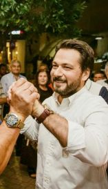 &Alpha;&nu;ά&rho;&tau;&eta;&sigma;&eta;-&delta;ή&lambda;&omega;&sigma;&eta; &Tau;ά&sigma;&omicron;&upsilon; &Mu;&pi;&alpha;&rho;&tau;&zeta;ώ&kappa;&alpha; &gamma;&iota;&alpha; &tau;&alpha; 2 &chi;&rho;ό&nu;&iota;&alpha; &delta;&iota;&alpha;&kappa;&upsilon;&beta;έ&rho;&nu;&eta;&sigma;&eta;&sigmaf; &Nu;έ&alpha;&sigmaf; &Delta;&eta;&mu;&omicron;&kappa;&rho;&alpha;&tau;ί&alpha;&sigmaf;