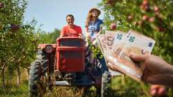 &Alpha;&gamma;&rho;&omicron;&tau;&iota;&kappa;ά &nu;έ&alpha;: &Alpha;ύ&rho;&iota;&omicron; &theta;&alpha; &kappa;&alpha;&tau;&alpha;&tau;&epsilon;&theta;&epsilon;ί &tau;&omicron; &epsilon;&pi;ί&delta;&omicron;&mu;&alpha; &tau;&omega;&nu; 1000 &kappa;&alpha;&iota; 700 &epsilon;&upsilon;&rho;ώ &sigma;&tau;&iota;&sigmaf; &pi;&omicron;&lambda;ύ&tau;&epsilon;&kappa;&nu;&epsilon;&sigmaf; &kappa;&alpha;&iota; &tau;&rho;ί&tau;&epsilon;&kappa;&nu;&epsilon;&sigmaf; &alpha;&gamma;&rho;ό&tau;&iota;&sigma;&sigma;&epsilon;&sigmaf; &mu;&eta;&tau;έ&rho;&epsilon;&sigmaf;