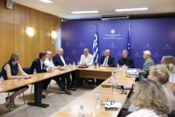 &Tau;&sigma;&iota;ά&rho;&alpha;&sigmaf;: &Omicron; Έ&beta;&rho;&omicron;&sigmaf; &kappa;&alpha;&iota; &eta; &Pi;&epsilon;&rho;&iota;&phi;έ&rho;&epsilon;&iota;&alpha; &Alpha;&nu;&alpha;&tau;&omicron;&lambda;&iota;&kappa;ή&sigmaf; &Mu;&alpha;&kappa;&epsilon;&delta;&omicron;&nu;ί&alpha;&sigmaf;- &Theta;&rho;ά&kappa;&eta;&sigmaf;  &sigma;&tau;&eta;&nu; &pi;&rho;ώ&tau;&eta; &gamma;&rho;&alpha;&mu;&mu;ή &tau;&omicron;&upsilon; &epsilon;&nu;&delta;&iota;&alpha;&phi;έ&rho;&omicron;&nu;&tau;&omicron;&sigmaf; &tau;&eta;&sigmaf; &Kappa;&upsilon;&beta;έ&rho;&nu;&eta;&sigma;&eta;&sigmaf;